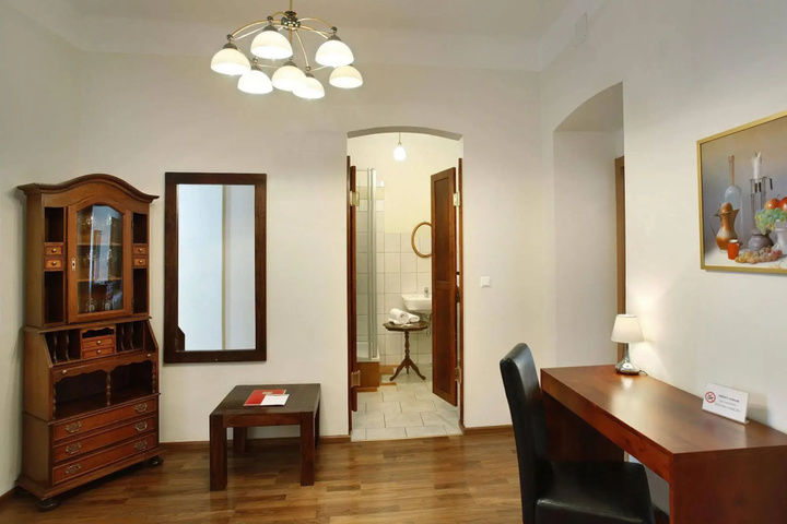 guest_rooms