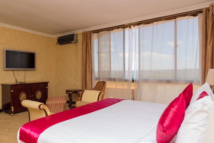 Room 10 of 78
