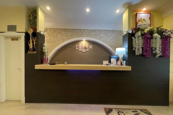 Hotel Lobby