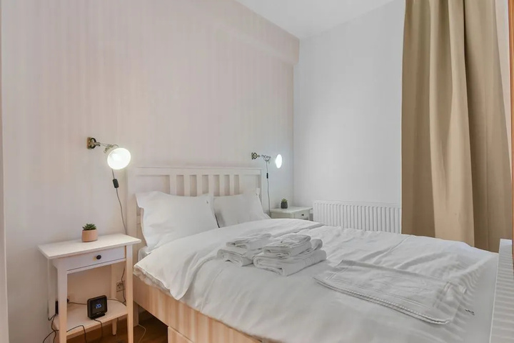Room 2 of 13