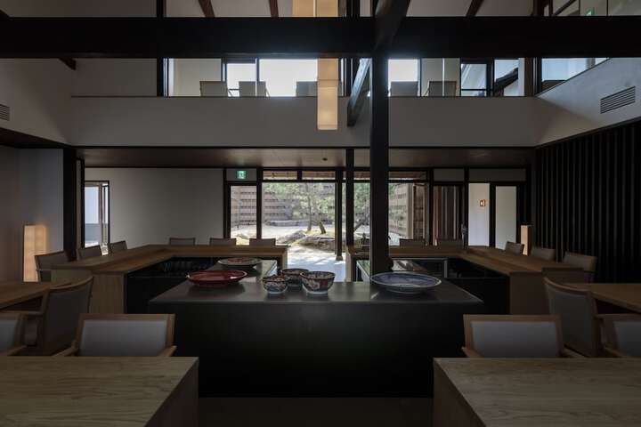 Dining 49 of 71