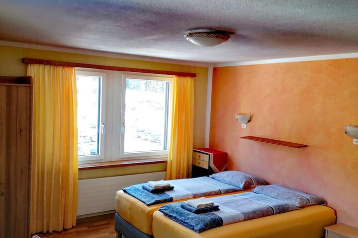 Room 21 of 35