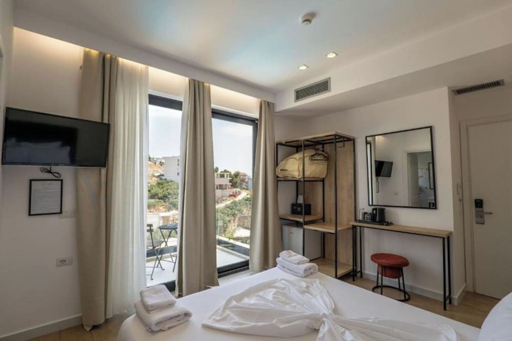 Room 20 of 91