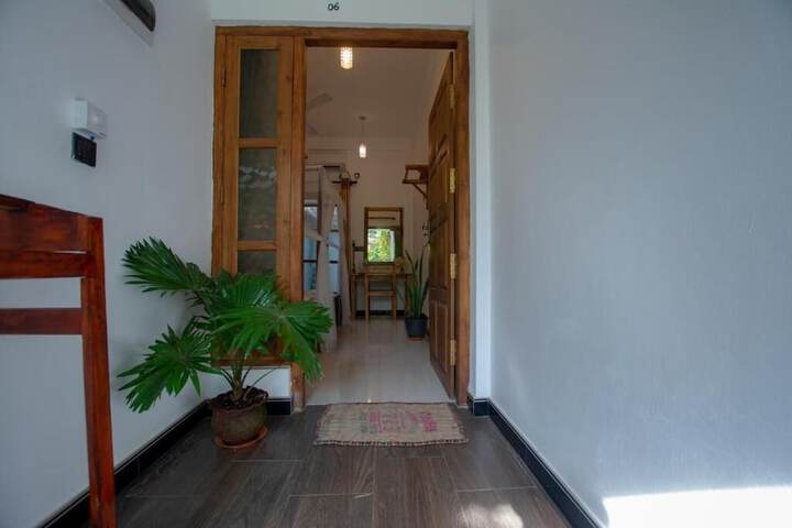 Room 6 of 31