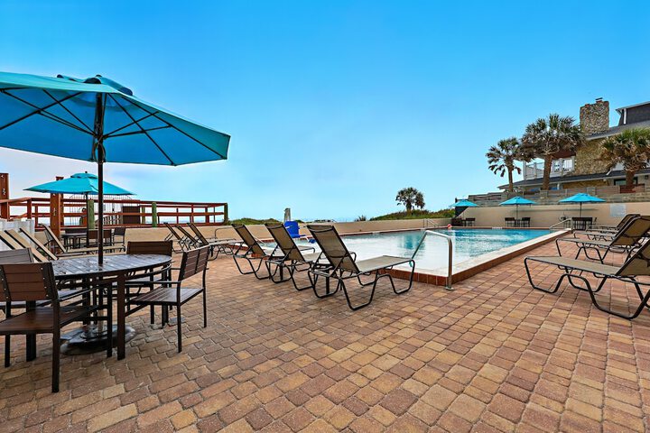 Pool 34 of 72