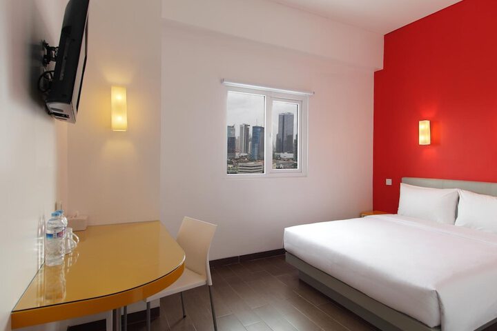 Room 5 of 49