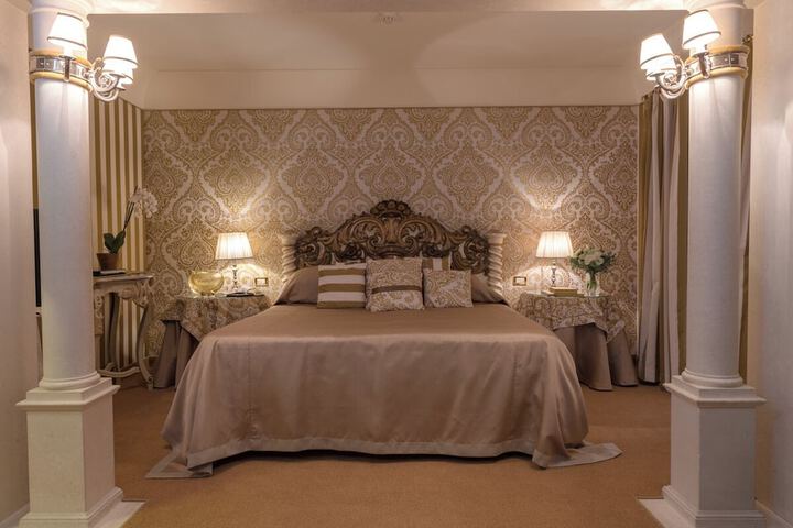 Room 37 of 122