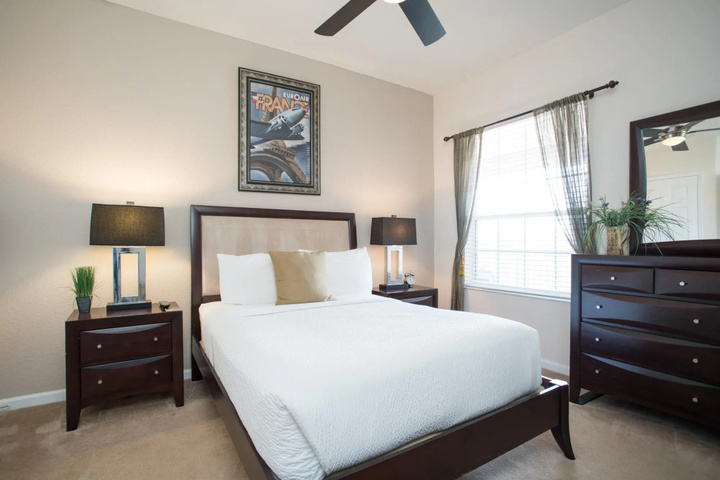 Fantastic Vista Cay Luxury Cabana Next to Pool Near theme Parks and walk to the Convention center