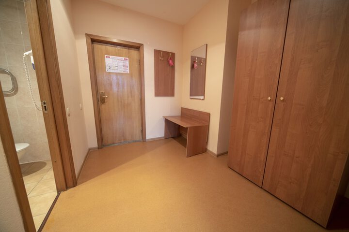Room 21 of 51