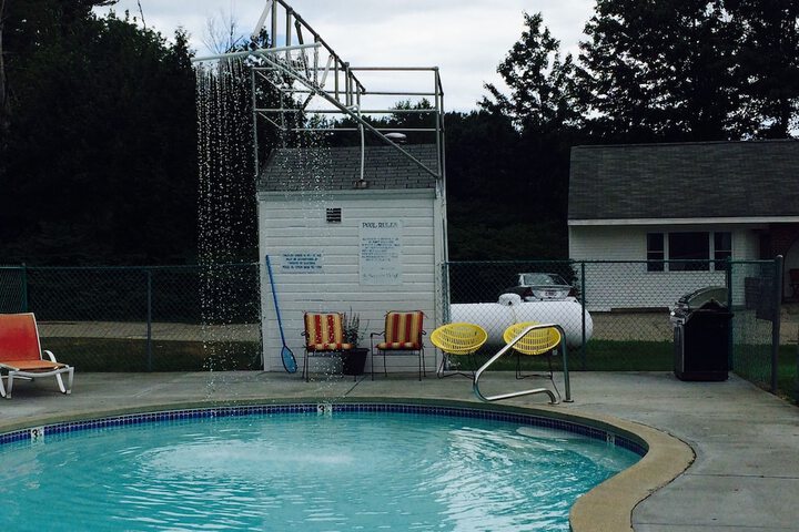 Pool 22 of 26