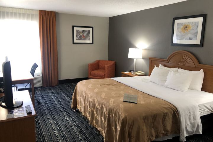 Standard | King Bed (9 of 29)