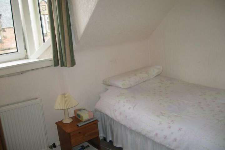 Room 3 of 8