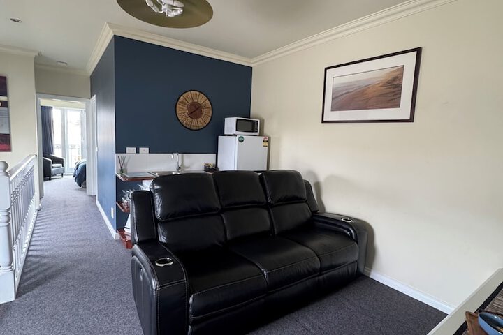 Room 30 of 44