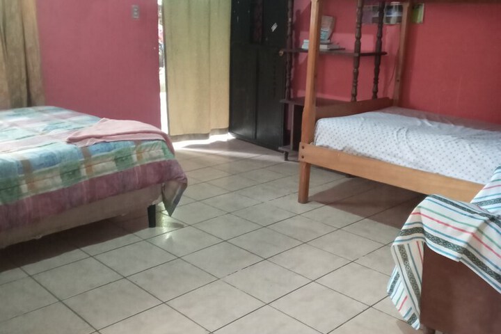 Room 4 of 13