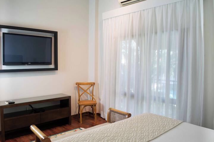 Room 45 of 131