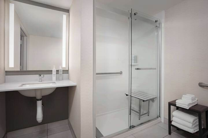 Bathroom shower