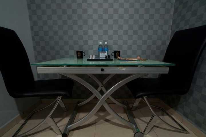 Room 16 of 30