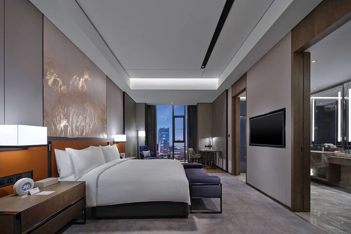 Room 11 of 88