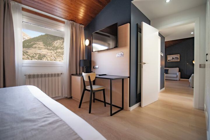 Room 15 of 118