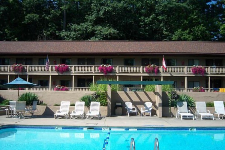 Pool 15 of 65
