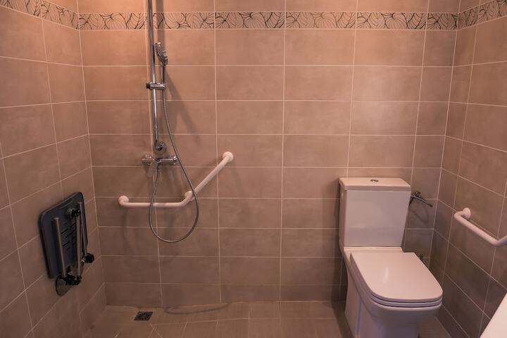 Room 20 of 35