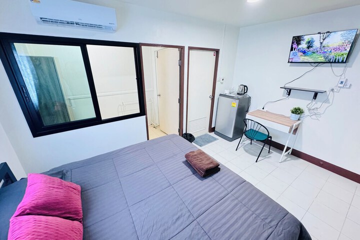 Room 14 of 21