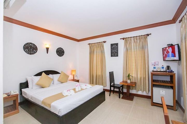 Room 8 of 17