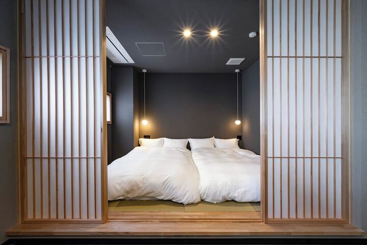 Room 4 of 53