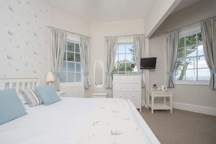 Room 4 of 30