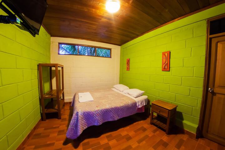 Room 4 of 51