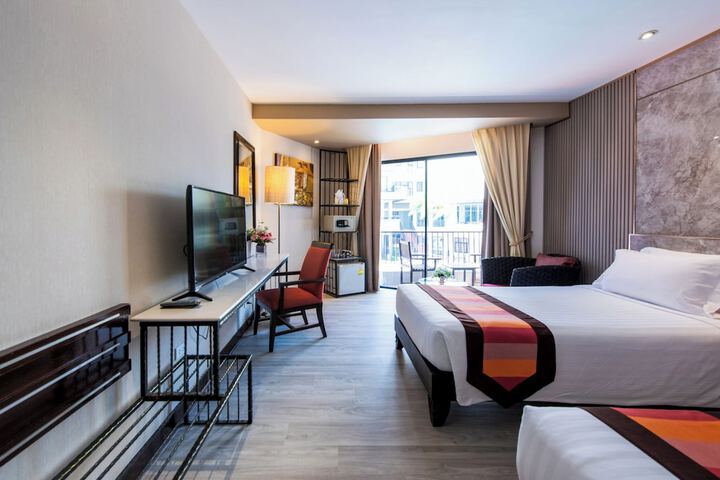 Room 27 of 120
