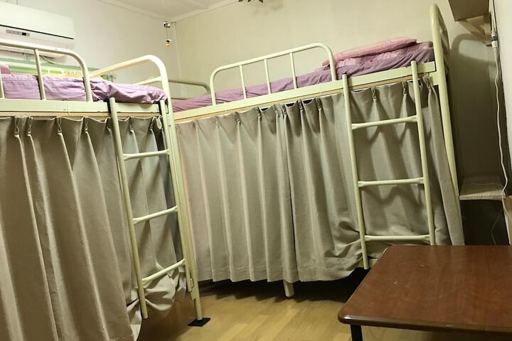 Room 11 of 52