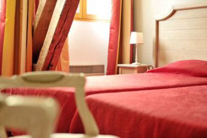 Room 42 of 96