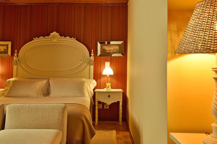 Room 35 of 52