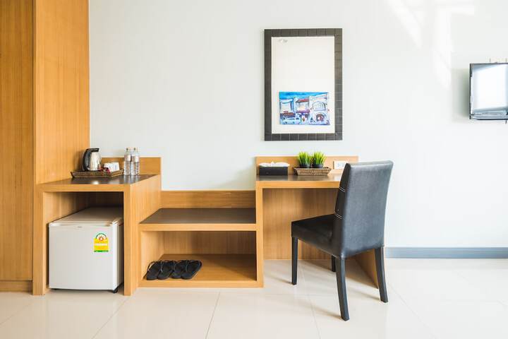 Room 13 of 46