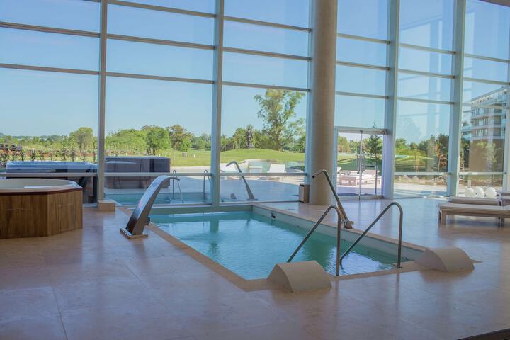 Pool 45 of 125