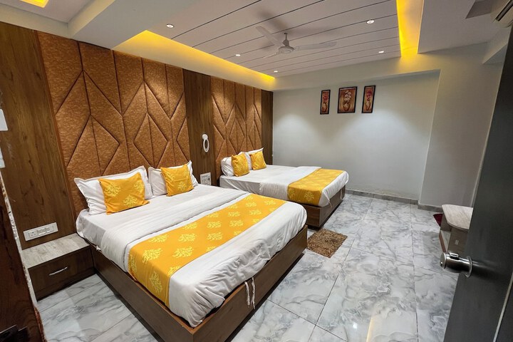 Room 4 of 17