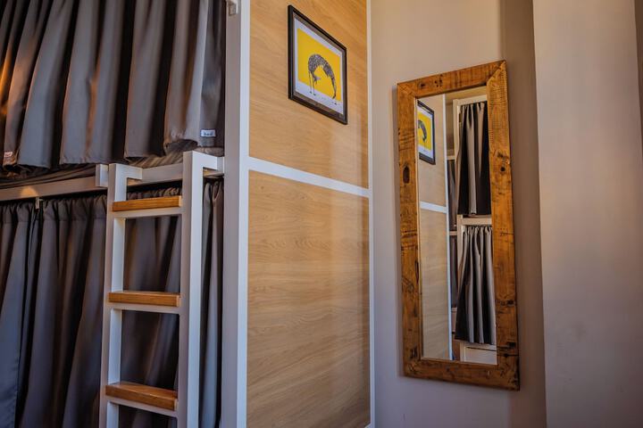 Room 12 of 48