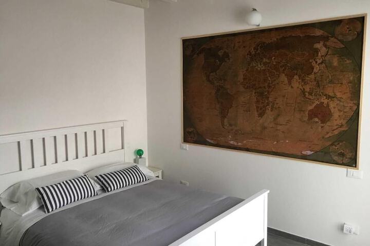 Room 15 of 61