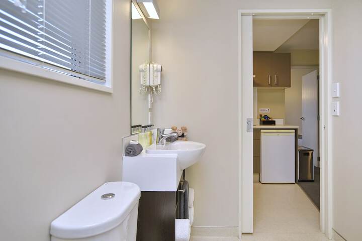 Room 150 of 196
