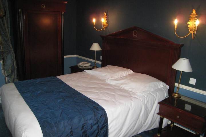 Room 15 of 65
