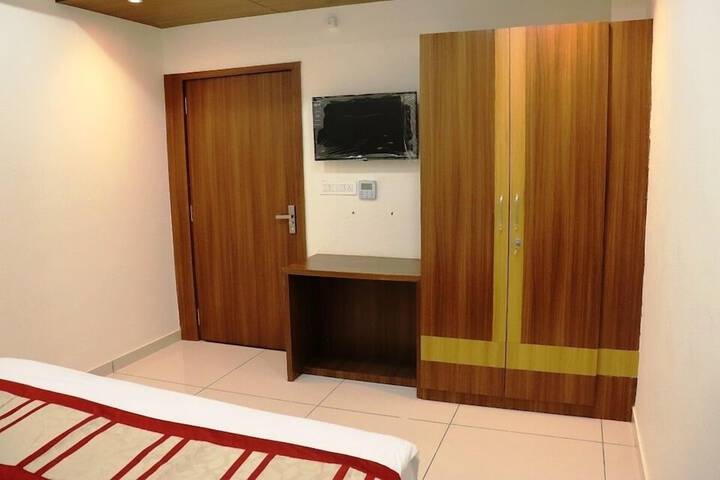 Room 3 of 14