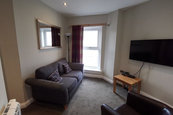Room 4 of 51