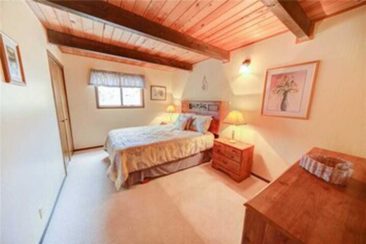 Room 13 of 20
