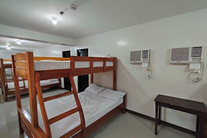 Room 22 of 43