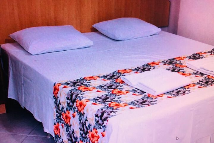 Room 18 of 27