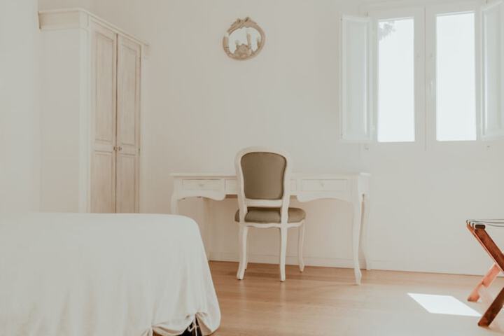 Room 15 of 137