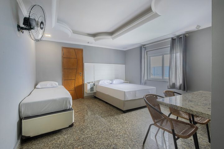 Room 49 of 76