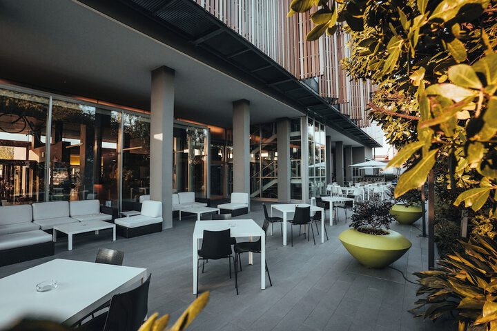 Hotel Exterior 39 of 41