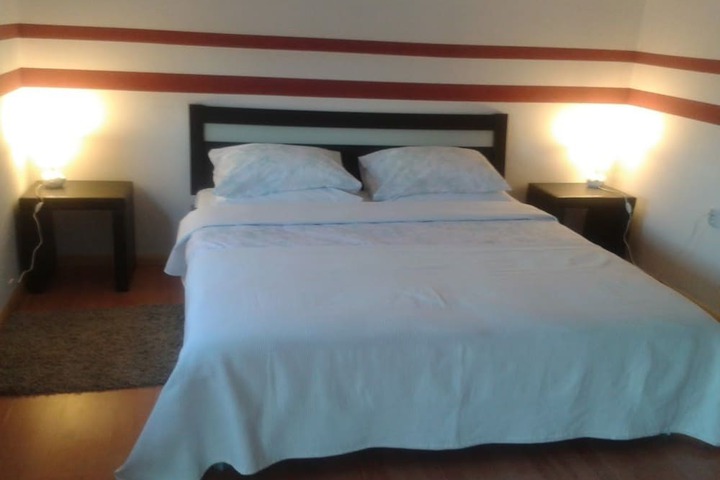 Room 10 of 41